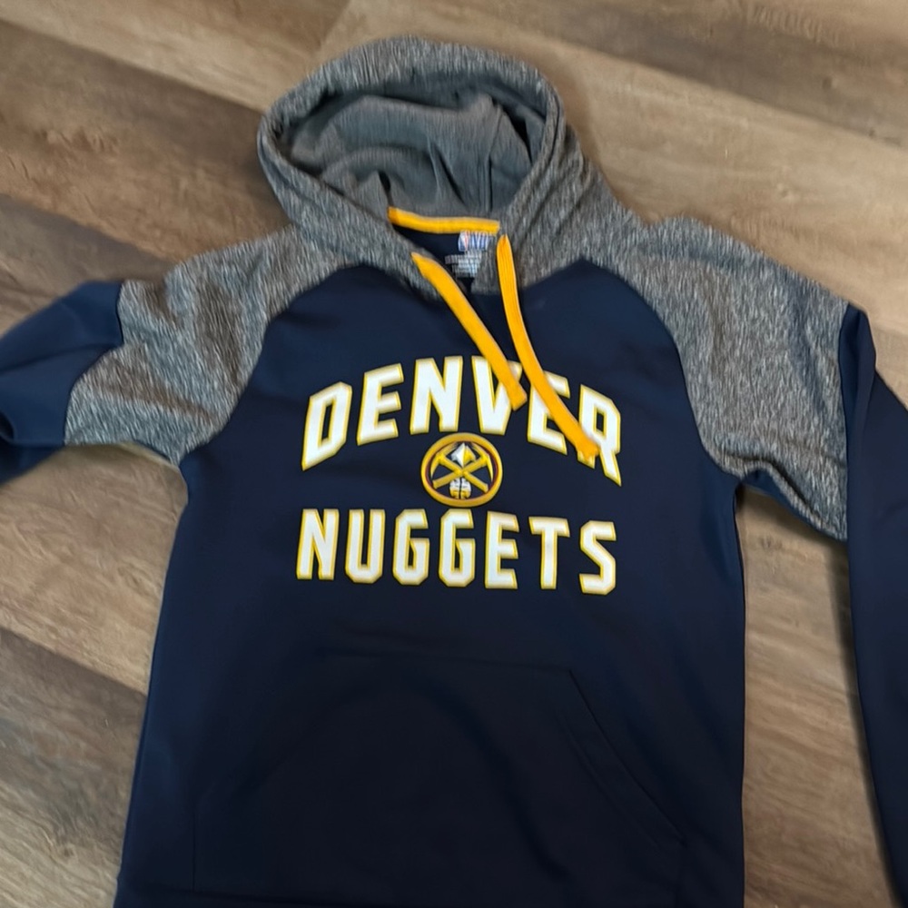Men’s Denver Nuggets Hoodie in Blue and Gray size small